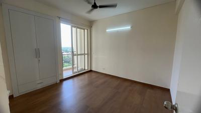 Bedroom Image of 1200 Sq.ft 3 BHK Apartment / Flat for rent in Jaypee Kosmos, Sector 134 Noida for Rs. 27500