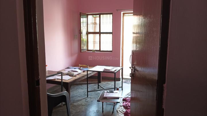Near Kamla market Bedroom 1