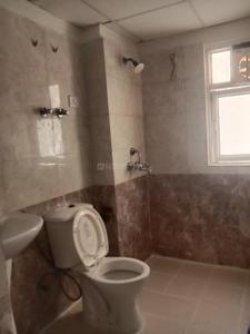 Bathroom Image of 1250 Sq.ft 3 BHK Apartment / Flat for sale in Gardenia Golf City Phase 4, Sector 75 Noida for Rs. 10500000