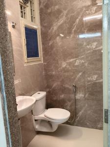 Bathroom Image of 1400 Sq.ft 2 BHK Builder Floor for rent in Malviya Nagar Jaipur for Rs. 30000