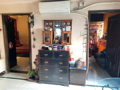 Living Room Image of 751 Sq.ft 2 BHK Apartment / Flat for sale in Ballygunge Kolkata for Rs. 9500000