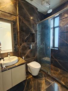 Bathroom Image of 4500 Sq.ft 5 BHK Independent House for rent in Hauz Khas New Delhi for Rs. 550000