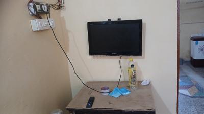 Living Room Image of 540 Sq.ft 1 BHK Independent House for rent in Dashrath Puri New Delhi for Rs. 10000
