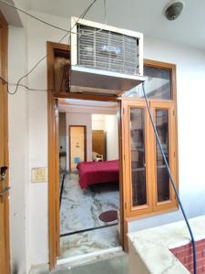 Hall Image of 150 Sq.ft 1 RK Independent House for rent in Sector 51 Noida for Rs. 10000