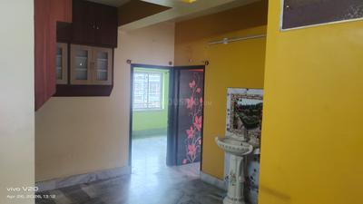 Hall Image of 1000 Sq.ft 2 BHK Apartment / Flat for rent in South Dum Dum Kolkata for Rs. 14000