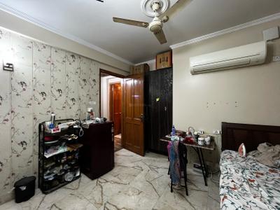 Bedroom Image of 8000 Sq.ft 12 BHK Builder Floor for sale in Jamia Nagar New Delhi for Rs. 132500000