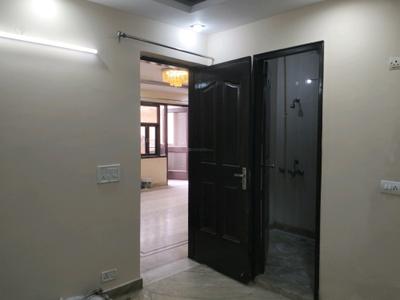 Bedroom Image of 1100 Sq.ft 3 BHK Builder Floor for rent in Mansarover Garden New Delhi for Rs. 41000