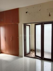 Bedroom Image of 1500 Sq.ft 3 BHK Apartment / Flat for rent in Adambakkam Chennai for Rs. 40000