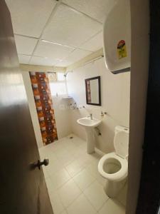 Bathroom Image of 1380 Sq.ft 3 BHK Apartment / Flat for rent in Paramount Emotions, Noida Extension Greater Noida for Rs. 32000