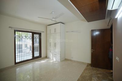 Bedroom Image of 2300 Sq.ft 3 BHK Builder Floor for sale in Jangpura New Delhi for Rs. 70000000