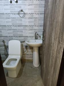 Image of 900 Sq.ft 2 BHK Independent House for rent in Preet Vihar, New Delhi for Rs. 20000