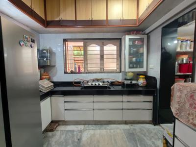 Kitchen Image of 2205 Sq.ft 3 BHK Independent House for sale in Memnagar Ahmedabad for Rs. 32500000