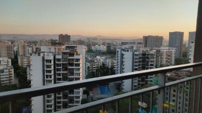 Image of 1200 Sq.ft 2 BHK Apartment / Flat for sale in Amanora Neo Towers, Hadapsar, Pune for Rs. 17300000