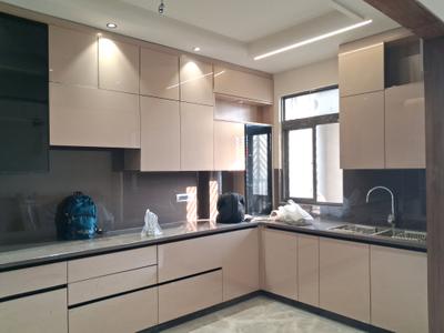 Kitchen Image of 2250 Sq.ft 4 BHK Builder Floor for sale in Paschim Vihar New Delhi for Rs. 45500000