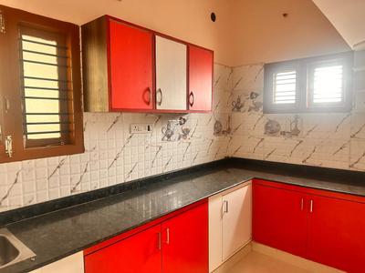 Kitchen Image of 1000 Sq.ft 2 BHK Independent House for rent in Amrutahalli Bengaluru for Rs. 27000