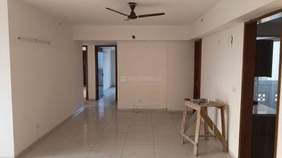 Living Room Image of 2275 Sq.ft 3 BHK Apartment / Flat for rent in Sunworld Arista, Sector 168 Noida for Rs. 48000