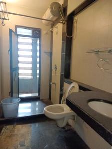 Common Bathroom Image of 1043 Sq.ft 3 BHK Apartment / Flat for sale in Andheri East Mumbai for Rs. 32400000