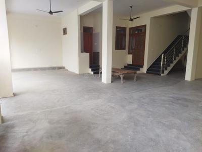 Hall Image of 900 Sq.ft 2 BHK Builder Floor for rent in Kunraghat Gorakhpur for Rs. 12000