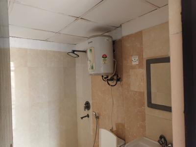 Image of 1100 Sq.ft 2.5 BHK Apartment / Flat for sale in Amrapali Silicon City, Sector 76, Noida for Rs. 12300000