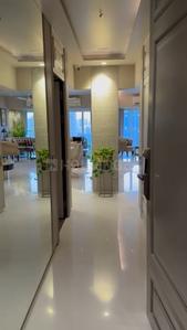 Image of 2400 Sq.ft 4 BHK Apartment / Flat for rent in K Raheja Classique, Andheri West, Mumbai for Rs. 450000