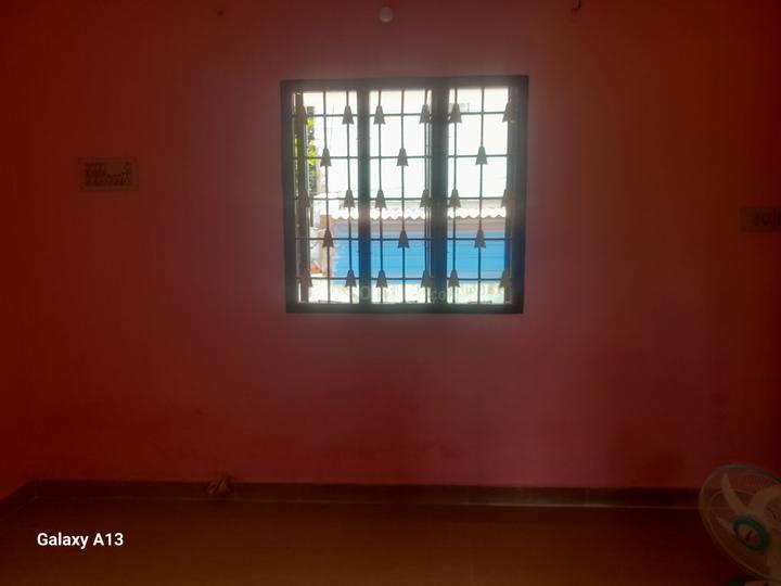 Avadi Bedroom 1