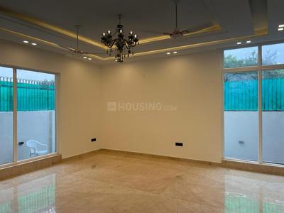 Bedroom Image of 4200 Sq.ft 5 BHK Villa for sale in Sainik Farm New Delhi for Rs. 52500000