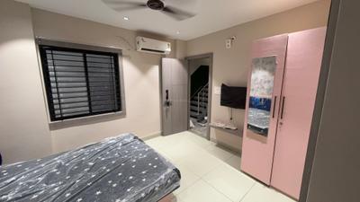 Bedroom Image of 1500 Sq.ft 1 RK Apartment / Flat for rent in Space Park I, Mahalakshmi Nagar Indore for Rs. 15000