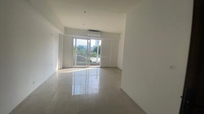 Living Room Image of 1100 Sq.ft 2 BHK Apartment / Flat for rent in Smartworld Orchard, Sector 61 Gurgaon for Rs. 45000