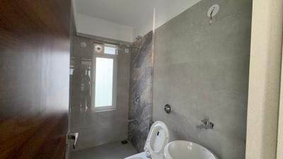 Image of 800 Sq.ft 2 BHK Apartment / Flat for sale in Vile Parle East, Mumbai for Rs. 41800000