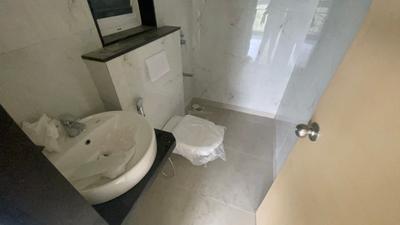 Bathroom Image of 550 Sq.ft 1 BHK Apartment / Flat for rent in MICL Aaradhya Highpark Project 2 Of Phase I, Dahisar East Mumbai for Rs. 28999