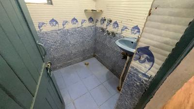 Bathroom Image of 950 Sq.ft 2 BHK Apartment / Flat for sale in Sector 7 Rohini New Delhi for Rs. 11000000