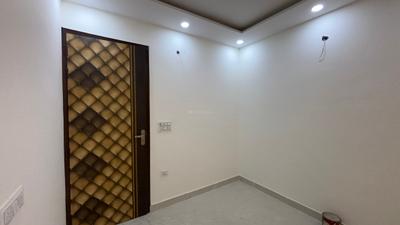 Bedroom Image of 700 Sq.ft 3 BHK Builder Floor for sale in Sector 4 Rohini New Delhi for Rs. 4500000