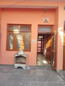 Bedroom Image of 2700 Sq.ft 2 BHK Independent House for sale in Parwanoo Solan for Rs. 4000000