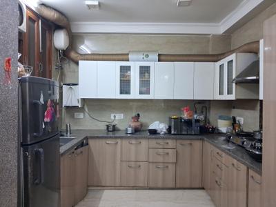 Kitchen Image of 2000 Sq.ft 3 BHK Builder Floor for rent in Raja Garden New Delhi for Rs. 70000