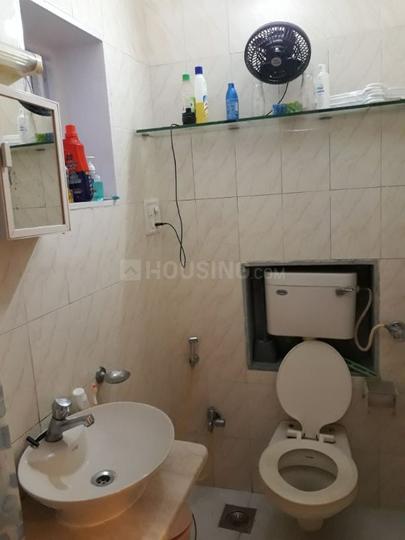 Bathroom Image of Privet Room well furnished  in Worli, Mumbai