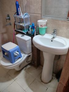 Bathroom Image of 1200 Sq.ft 2 BHK Builder Floor for rent in Wave Floors, Wave City Ghaziabad for Rs. 22000