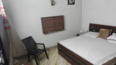 Bedroom Image of 1800 Sq.ft 3 BHK Builder Floor for sale in Kalyan Vihar New Delhi for Rs. 22500000