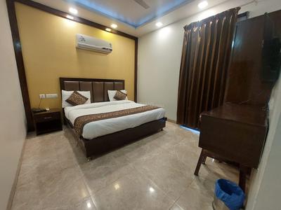Image of Urbanroomz Coliving opposite Artimas Hospital in Sector 46, Gurgaon