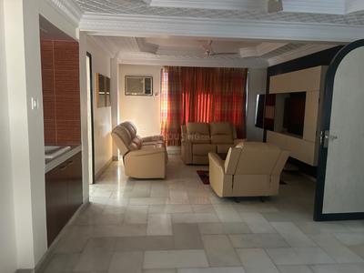 Bedroom Image of 3300 Sq.ft 4.5 BHK Independent House for rent in jolly Apartment, Chembur Mumbai for Rs. 285000