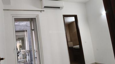 Bedroom Image of 1180 Sq.ft 2.5 BHK Apartment / Flat for sale in Smartworld Orchard, Sector 61 Gurgaon for Rs. 18500000