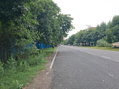 Image of 450 Sq.ft Residential Plot / Land for sale in Sector 93B, Noida for Rs. 130000000