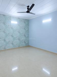 Bedroom Image of 900 Sq.ft 3 BHK Builder Floor for sale in Mahavir Enclave New Delhi for Rs. 7500000