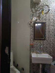 Common Bathroom Image of 700 Sq.ft 2 BHK Builder Floor for sale in Sector 3 Rohini New Delhi for Rs. 8500000