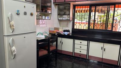 Kitchen Image of 5500 Sq.ft 4 BHK Villa for sale in Sheffield Tower, Andheri West Mumbai for Rs. 220000000