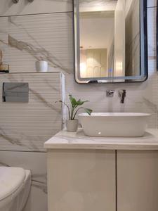 Bedroom One Image of 1850 Sq.ft 2 BHK Builder Floor for rent in DLF Phase 3 Gurgaon for Rs. 65000