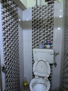 Common Bathroom One Image of 2500 Sq.ft 4 BHK Independent House for sale in Mettuguda Secunderabad for Rs. 33000000
