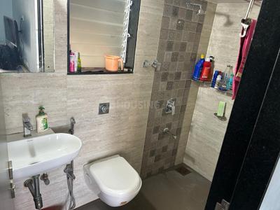 Bathroom Image of 1350 Sq.ft 3 BHK Apartment / Flat for sale in Sab Regency Park III Building No 1, Kalyan East Kalyan for Rs. 15000000