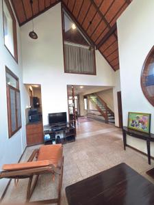 Hall Image of 2650 Sq.ft 3.5 BHK Villa for rent in Moira Goa for Rs. 100000