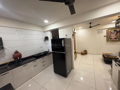 Kitchen Image of 1710 Sq.ft 3 BHK Apartment / Flat for sale in Shree Hari Dreamland, Tragad Ahmedabad for Rs. 10000000