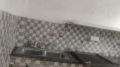 Kitchen Image of 1000 Sq.ft 2 BHK Builder Floor for rent in Jamalpur Colony Ludhiana for Rs. 7500